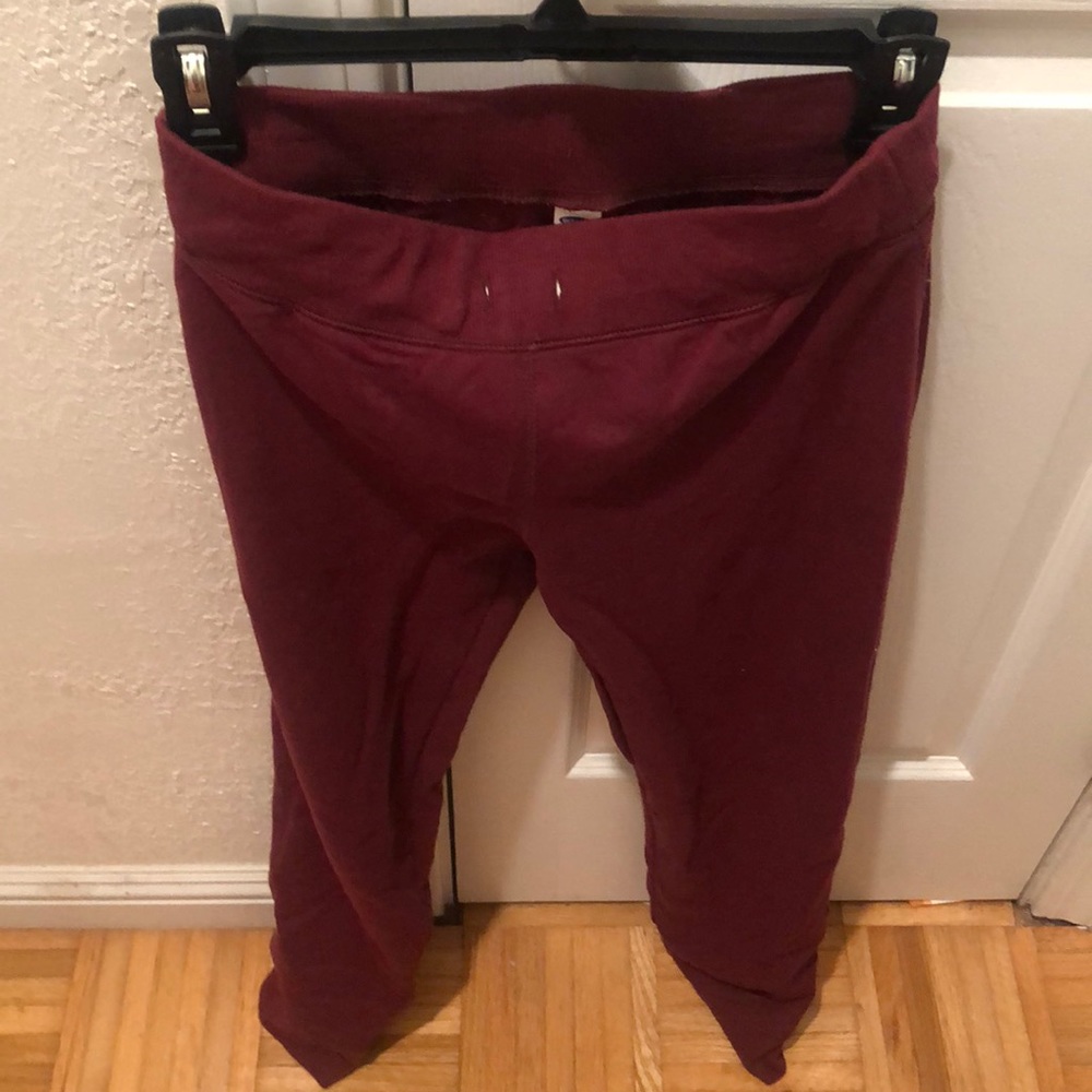 Girls Old navy burgundy sweats size  10/12